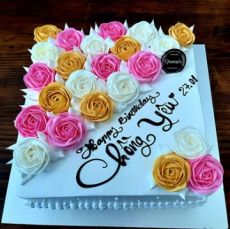 Đặt bánh kem theo yêu cầu